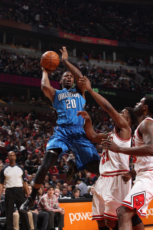 仍具备重返 仍具备重返