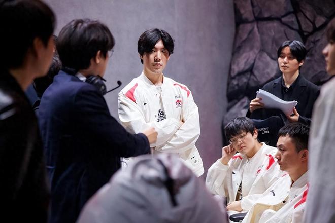 级的最后窗 级的最后窗