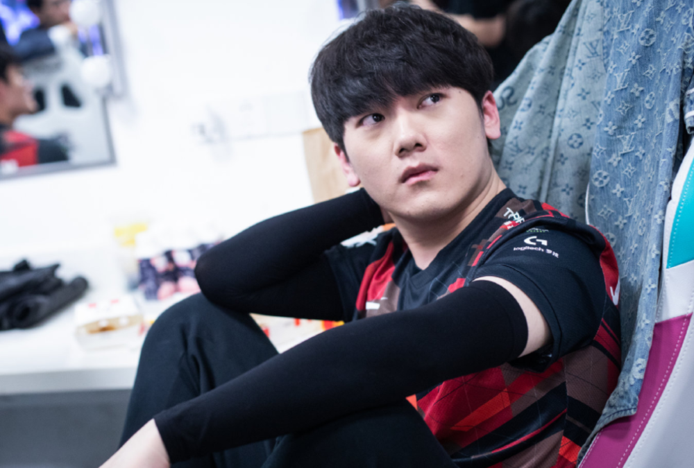 自新赛季英 自新赛季英