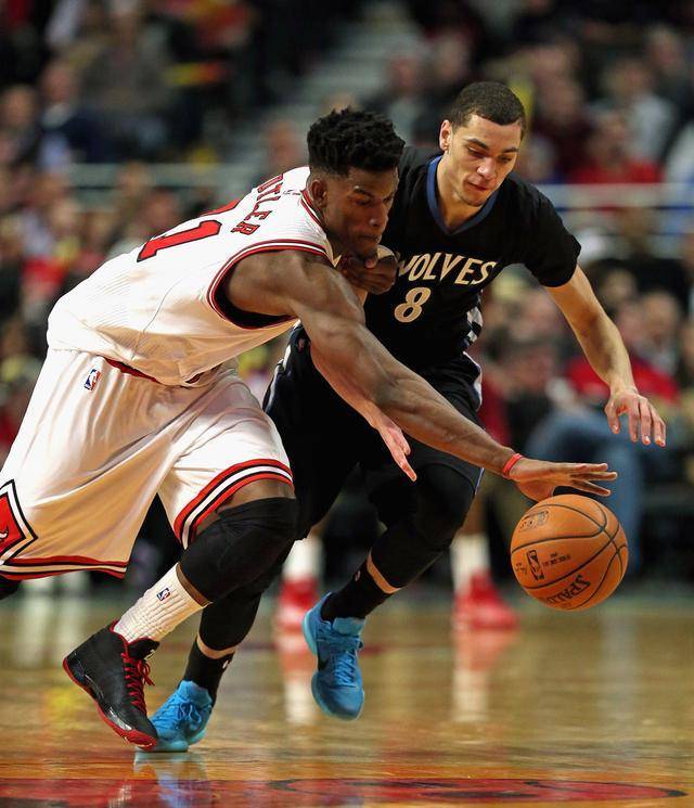 标注3个高 标注3个高